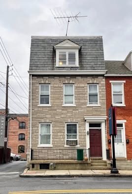 Building Photo - 27 W James St