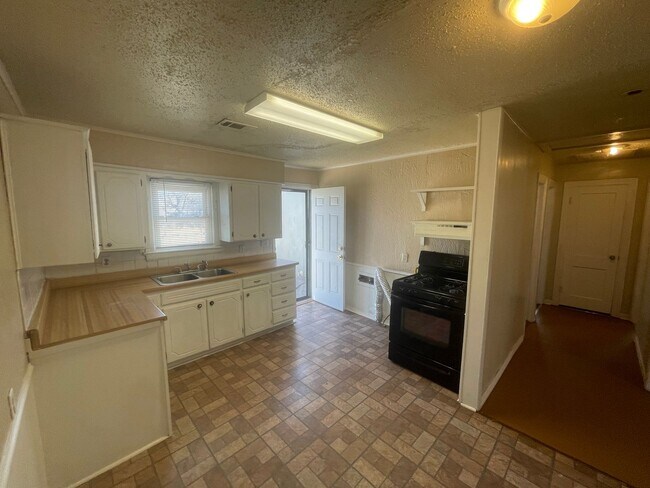 Building Photo - 3821 S Van Buren St