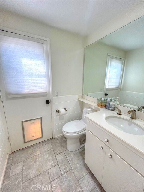 Building Photo - 25592 Leeward Dr