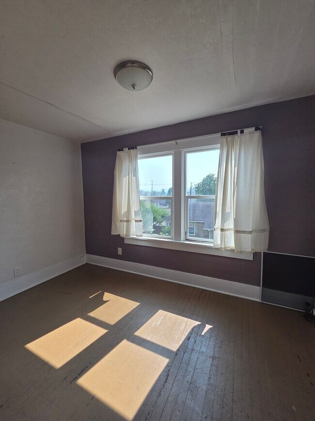 Building Photo - 4 bedroom 2 bath in Chehalis
