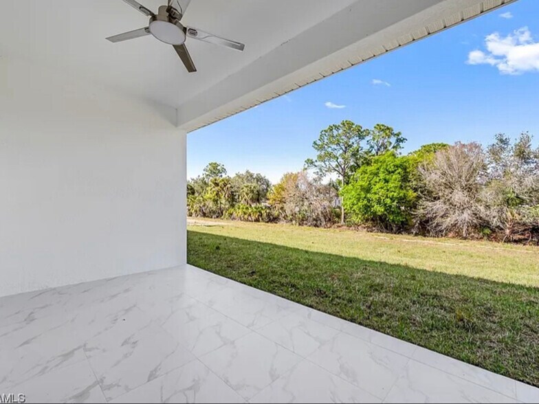 Building Photo - 4716 Douglas Ln