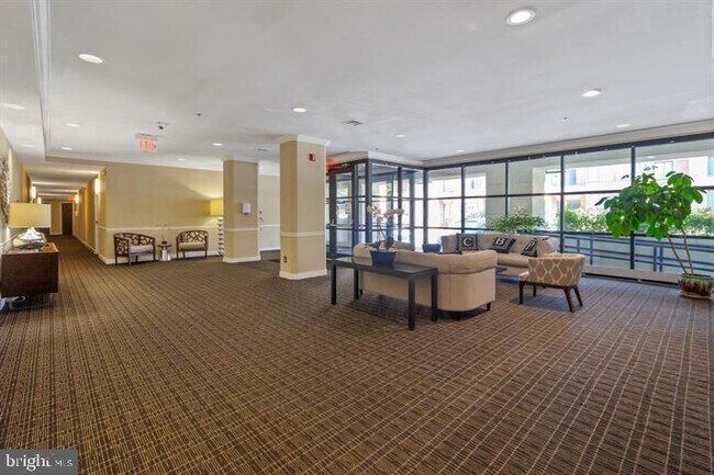 Building Photo - 1200 Braddock Pl