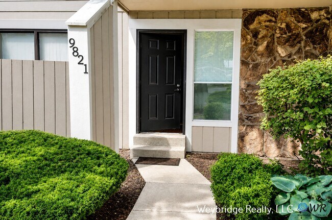 Building Photo - 9821 Timbers Dr
