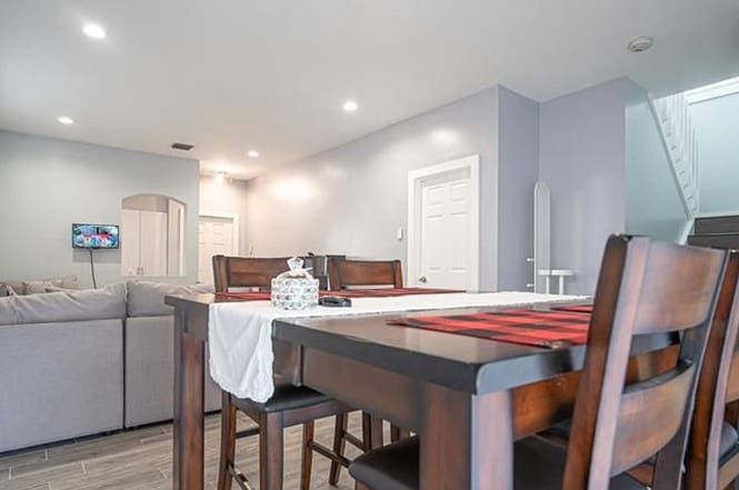 Building Photo - 11250 Tradewind Way