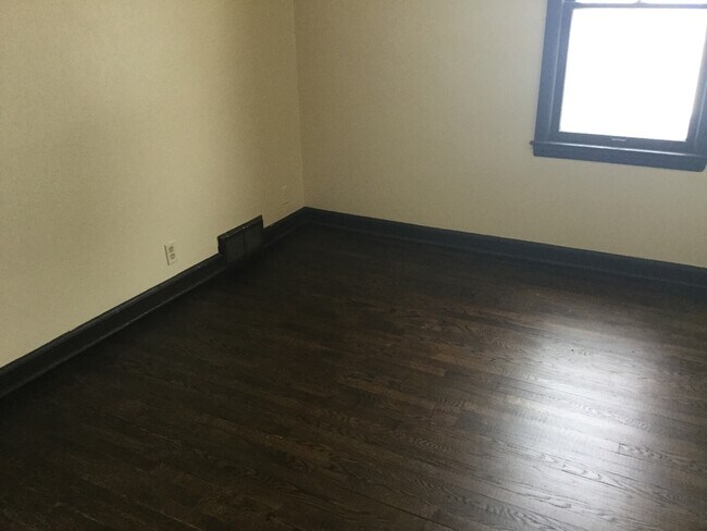 Building Photo - 3616 N 58th Blvd