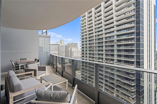 Building Photo - 1000 Brickell Plaza