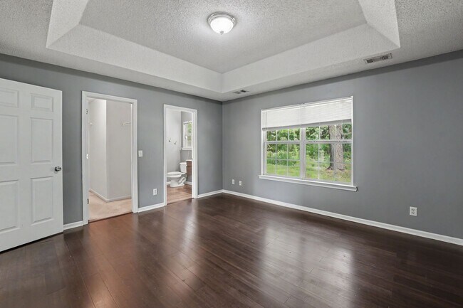 Building Photo - 152 Dovetail Crossing