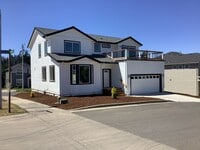 Building Photo - 2410 Fieldcress Rd