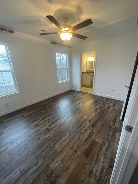 Building Photo - 176 Ridge Pointe Dr