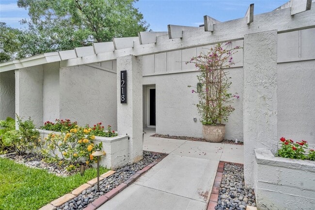 Building Photo - Beautiful Winter Park home