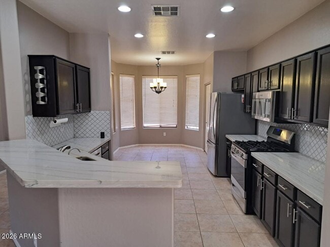 Building Photo - 2045 E Indian Wells Dr
