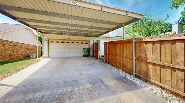 Building Photo - 2605 Strother Dr