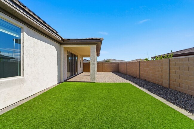 Building Photo - Solar-Powered Savings in Ovation at Meridian – 55+ Gated Living in Queen Creek