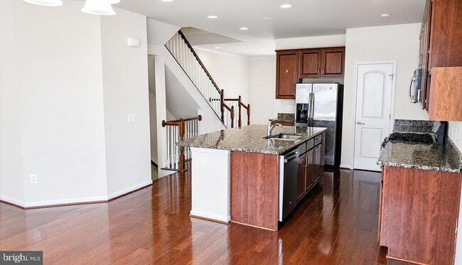 Building Photo - 25556 Palenza Terrace