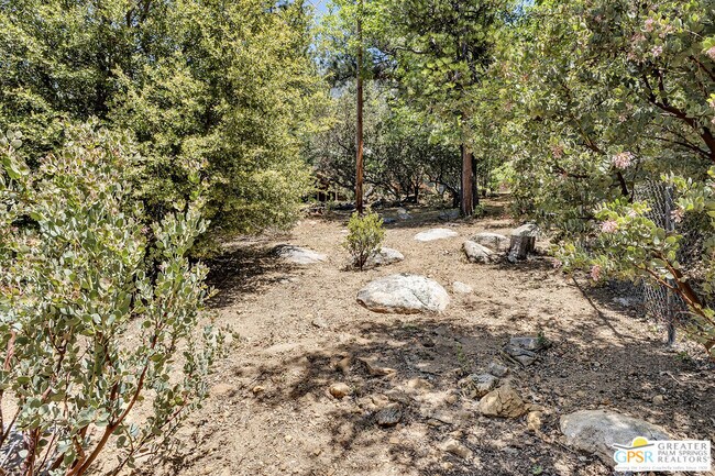 Building Photo - 25465 Seneca Dr