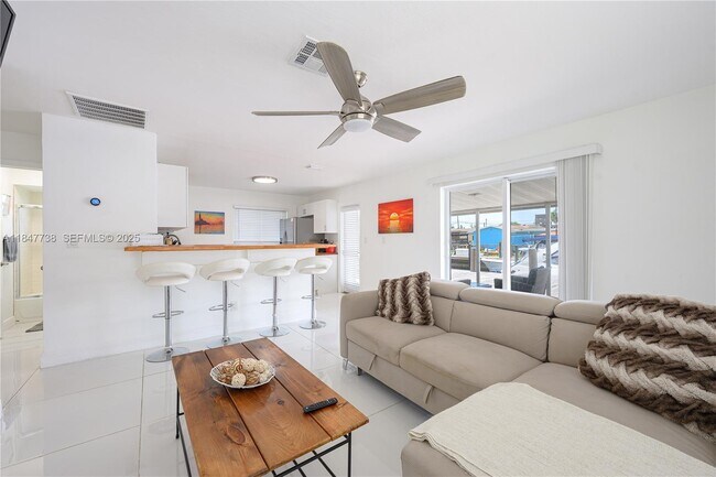 Building Photo - 1453 NW 10th St