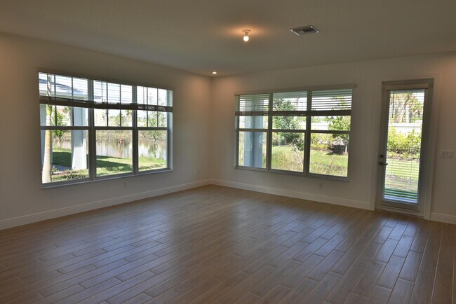 Building Photo - 3599 NW Solange Ct