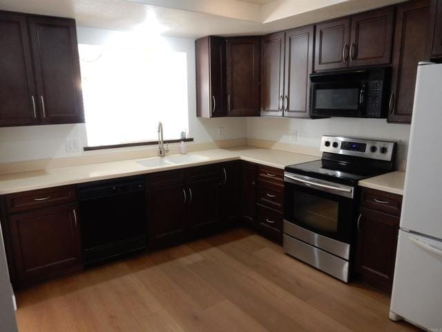 Building Photo - 6540 Paseo Adelante