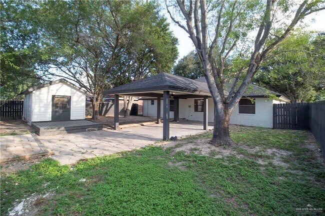 Building Photo - 26 Gloria Ann Dr