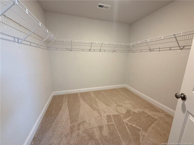 Building Photo - 155 Silk Oak Dr