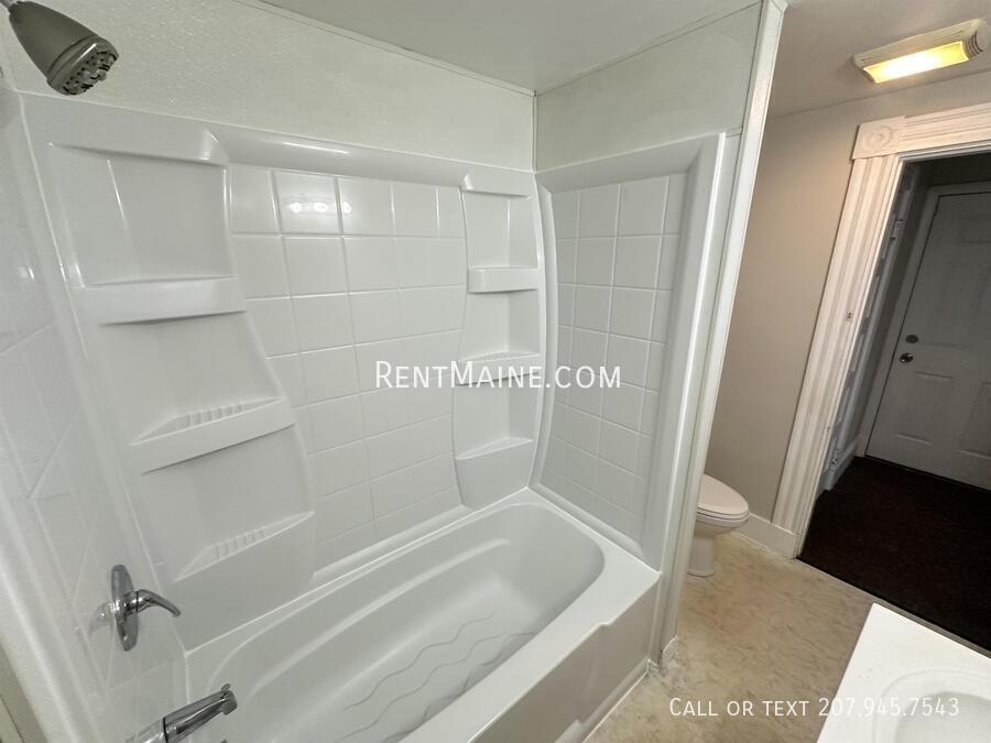 Building Photo - 101 Sanford St