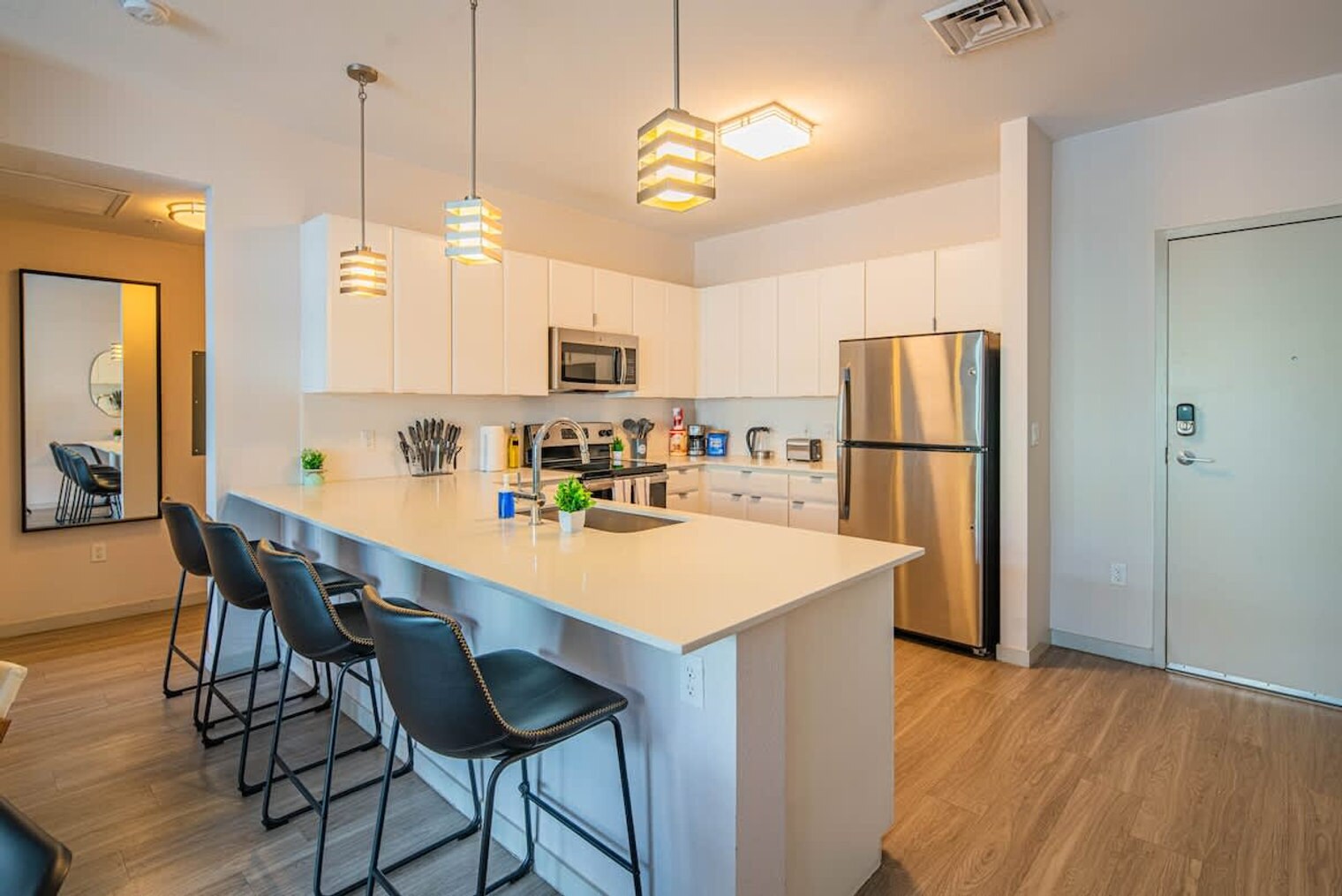 Building Photo - 914 N 3rd St