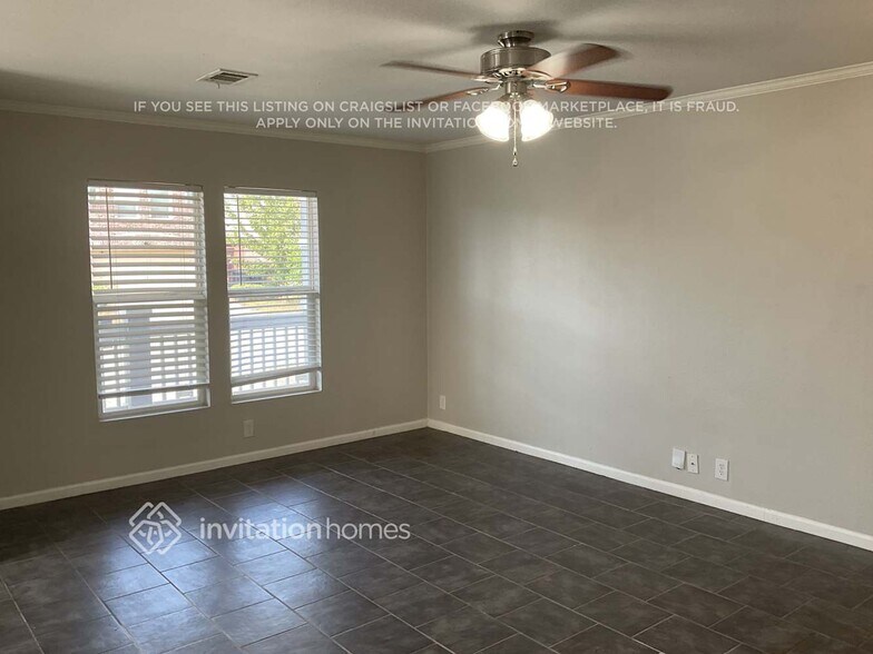 Building Photo - 6133 River Pointe Dr