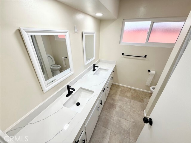 Building Photo - 208 Avenida Monterey