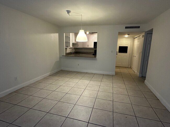 Primary Photo - 9301 SW 92nd Ave