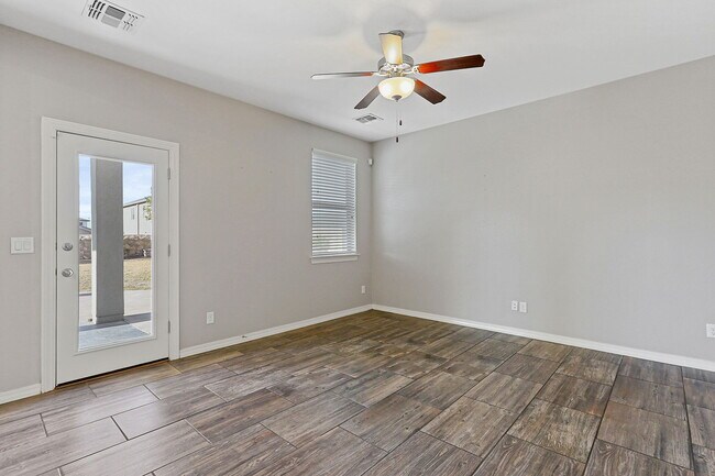 Building Photo - 229 Gonzalo Cir
