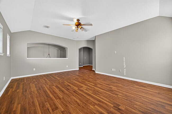Building Photo - 10314 Five Oaks Crossing
