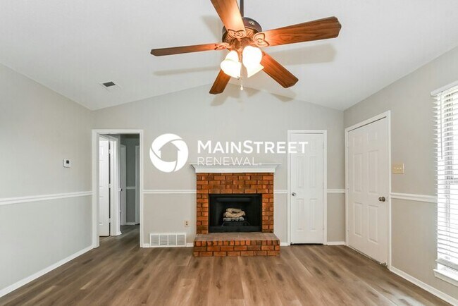Building Photo - 3 Bedroom Pet-Friendly Home in Olive Branch, MS with Main Street Renewal