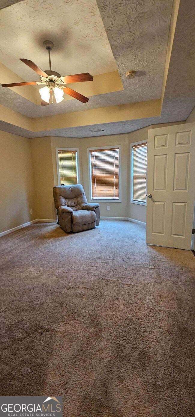 Building Photo - 18 Brookhaven Ct