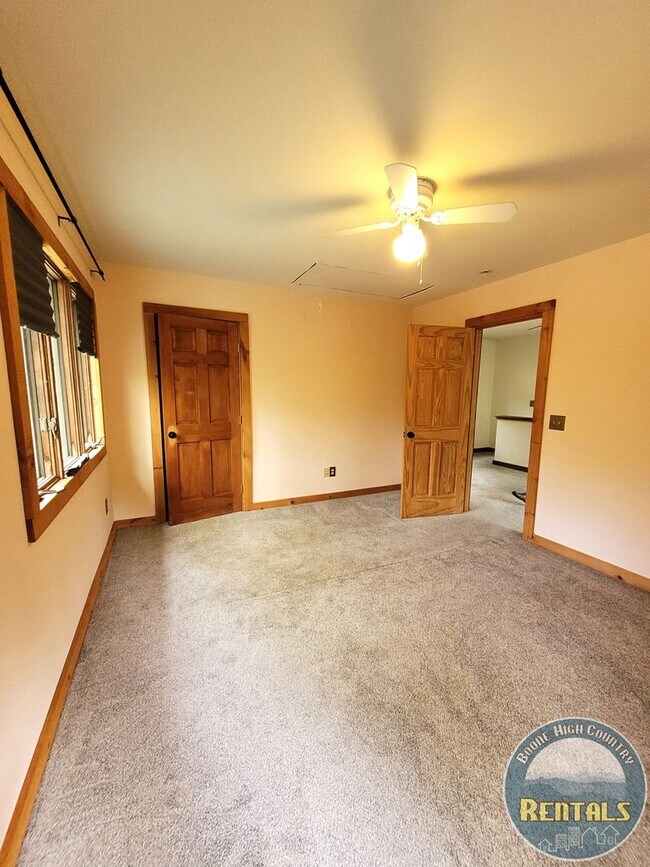 Building Photo - 3762 Rominger Rd