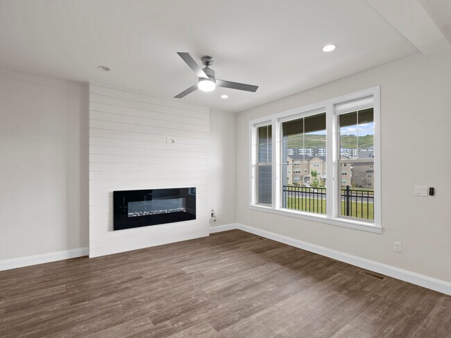 Building Photo - 1116 W Cattail Ct