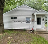 Building Photo - 3942 Lincoln St