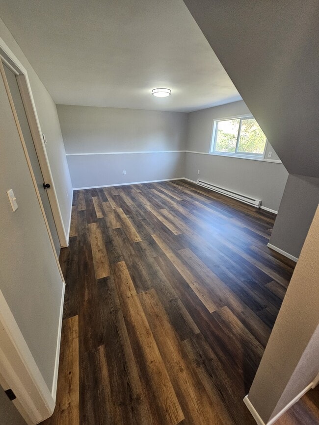 Building Photo - 2221 N Bessie Rd