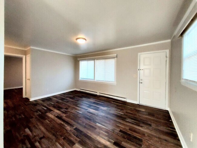 Building Photo - Hoyt Street