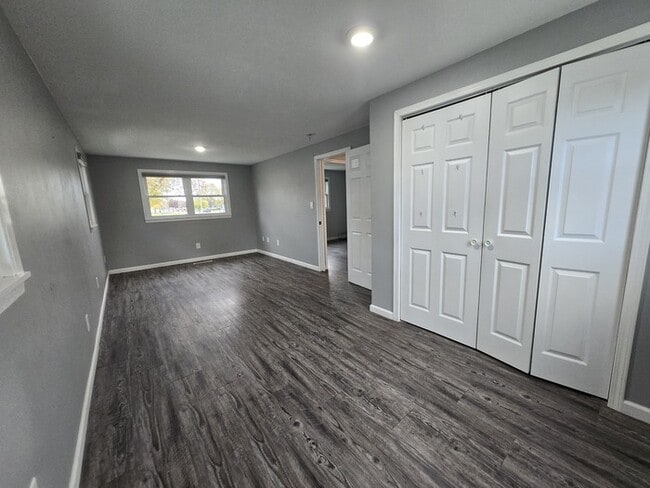 Building Photo - 1618 S 18th St