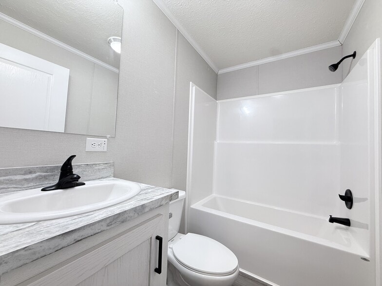 Building Photo - 29649 Cambridge Ct