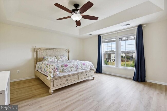 Building Photo - 25148 Sweet Myrtle Square