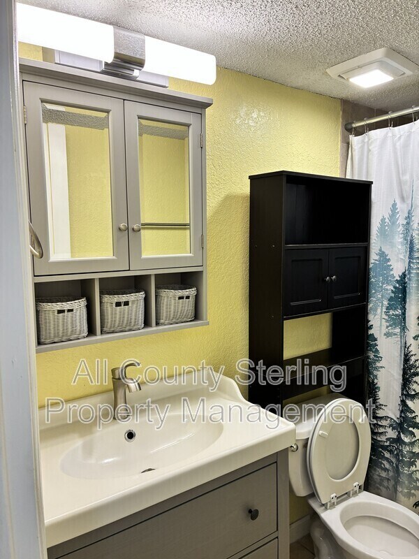 Building Photo - 1810 NW 23rd Blvd