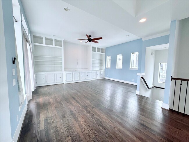 Building Photo - 2913 Leeland St