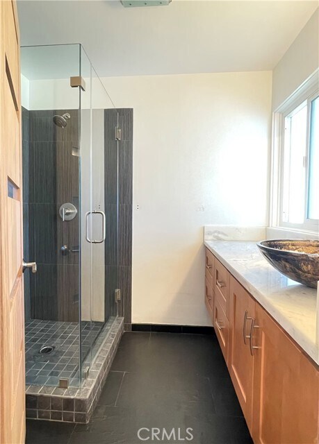Building Photo - 6326 Villa Rosa Dr