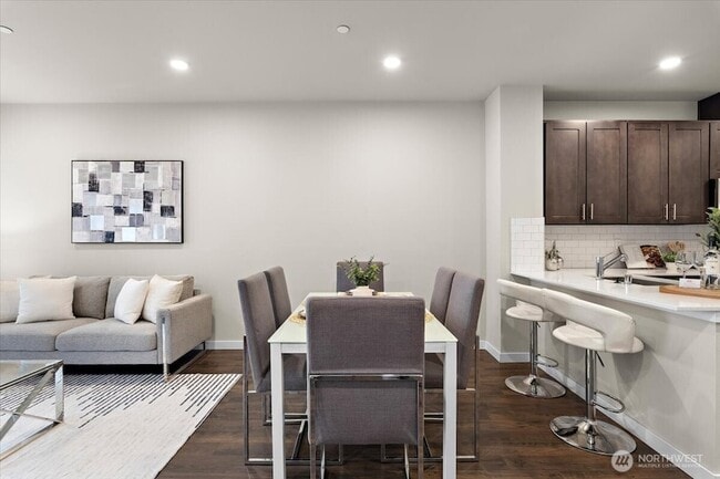 Building Photo - 9612 19th Ave SE