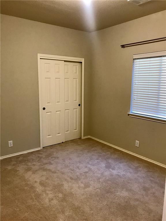 Building Photo - 13609 Pine Warbler Dr