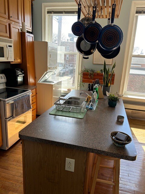 Building Photo - 516 Chapel St