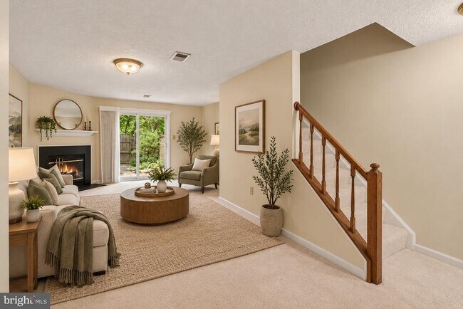 Building Photo - 15067 Maple Glen Ct