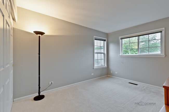 Building Photo - 2213 Apple Hill Ln