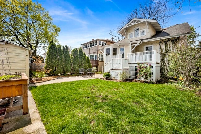 Building Photo - 636 S Euclid Ave